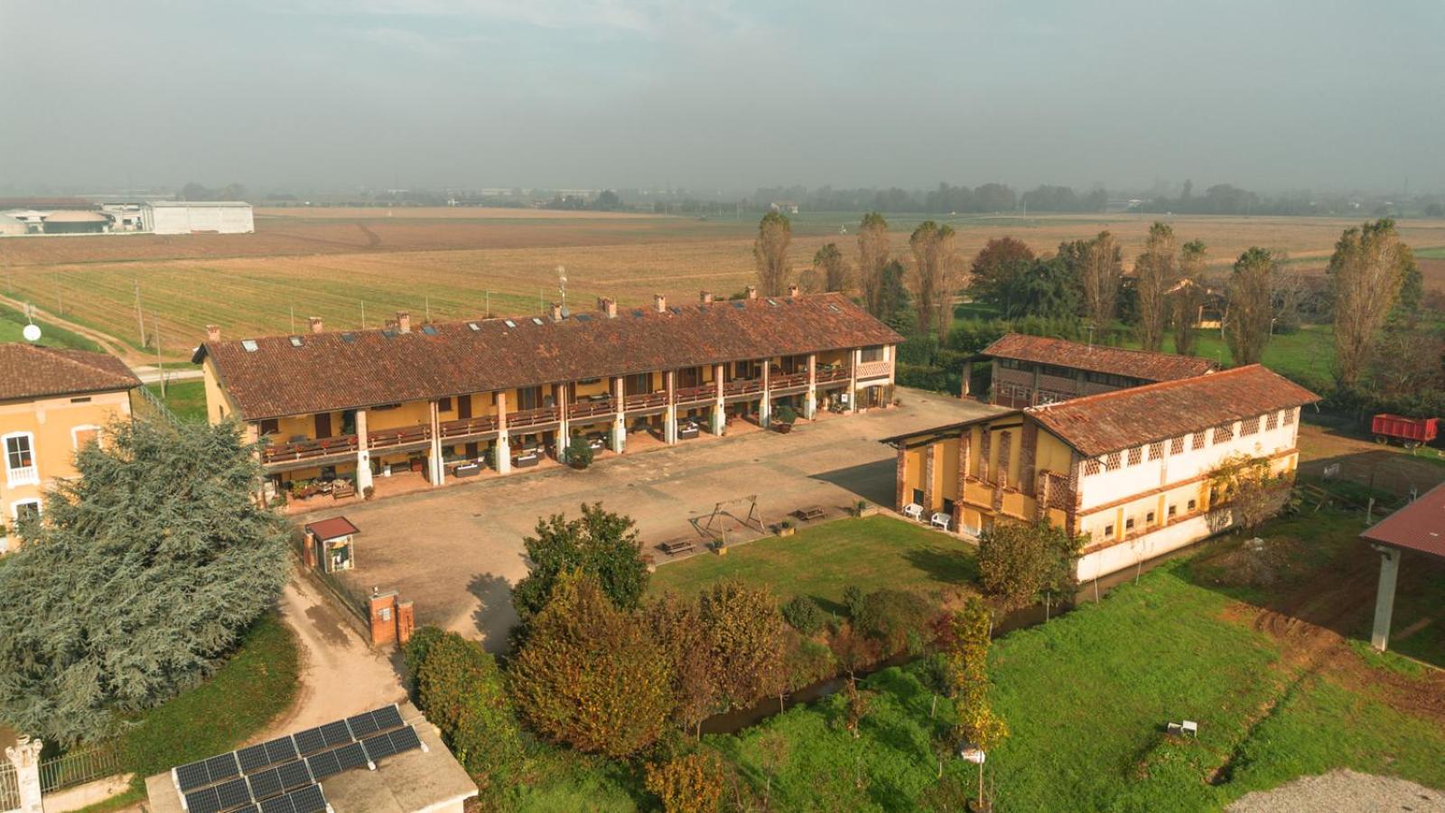 Agriturismo Bassanella Villa Treviglio Exterior foto